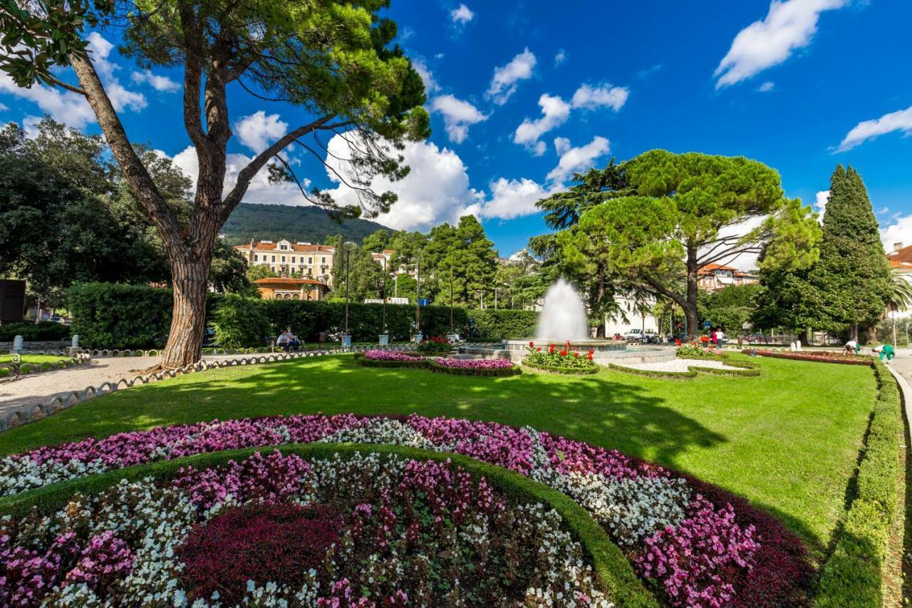 Apartment Maja Opatija With Free Private Parking And Lovely Sea View Terrace Exterior photo